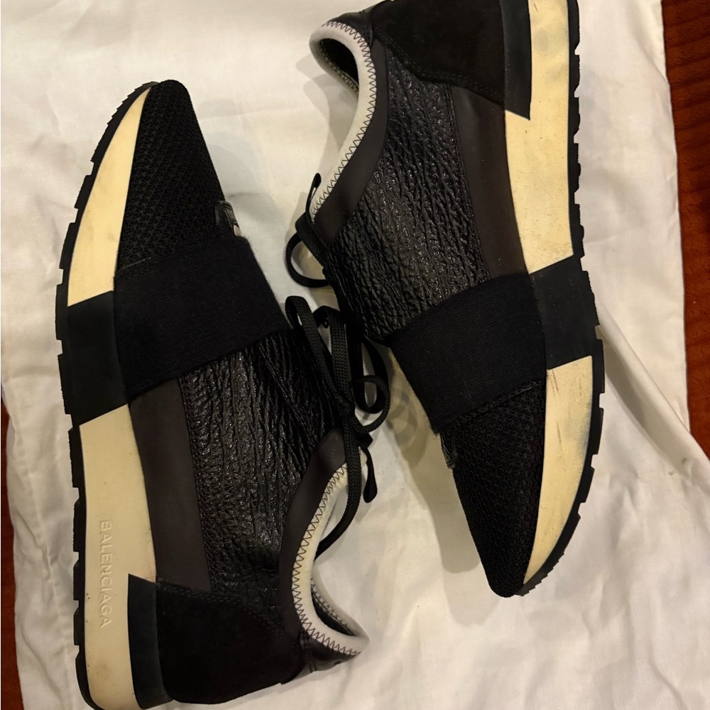Balenciaga Black Mesh And Leather Race Runner Low Top Sneakers Size 38